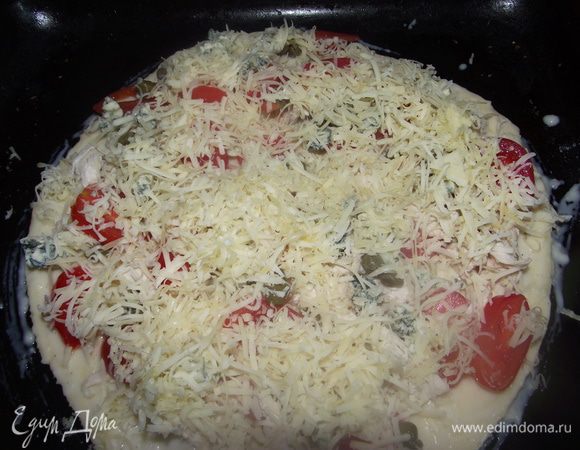 Выложить начинку. Выпекать при 200 гр. 15 минут.