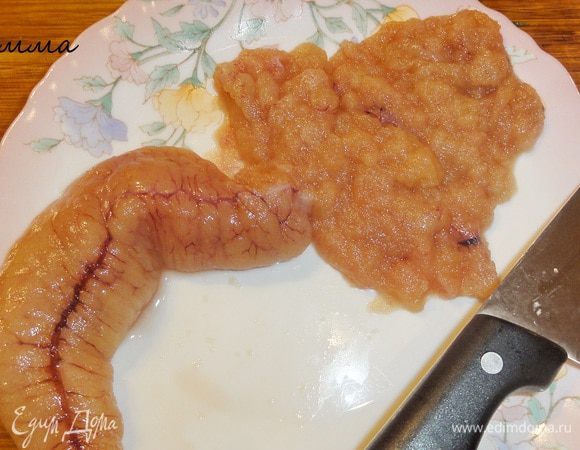 Икру судака «пробейте», то есть отделите от пленок.