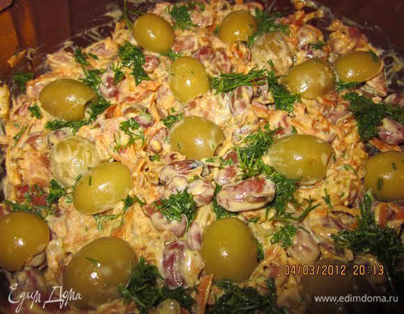 Украсить укропчиком и оливками.