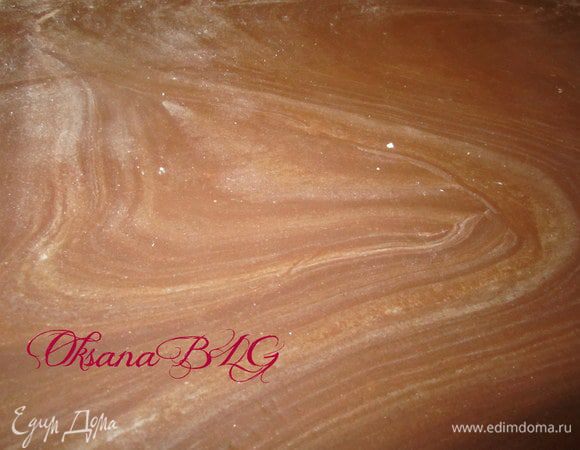 Раскатать мастику.