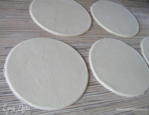 вырезать кружки,