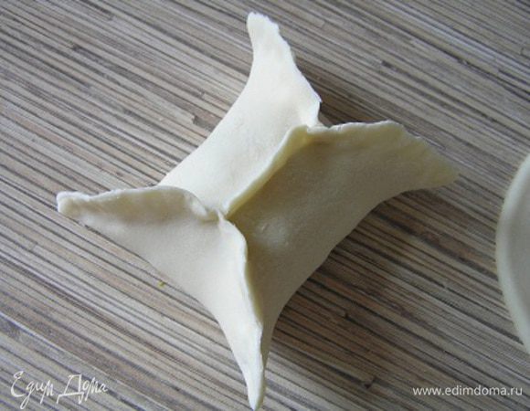 То же сделать с другой стороны. У Вас получится буква "Н". 