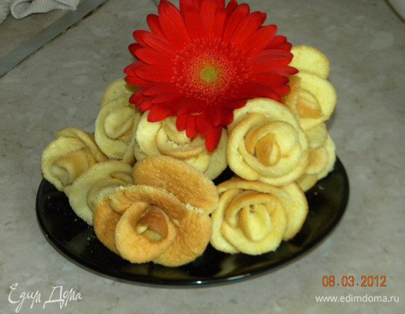 Дать хорошенечко остыть. Они подсохнут и станут как печенки...
Приятного чаепития!