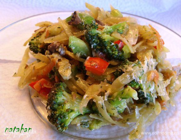 Разложить на тарелочки и звать проголодавшихся. Ералаш можно подавать как отдельное блюдо, как гарнир, как добавку к гарниру и т.д. Приятного аппетита!