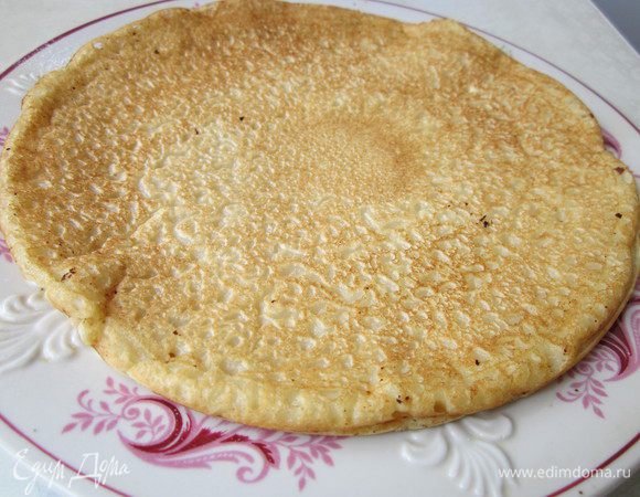 Дайте блинам немного остыть.