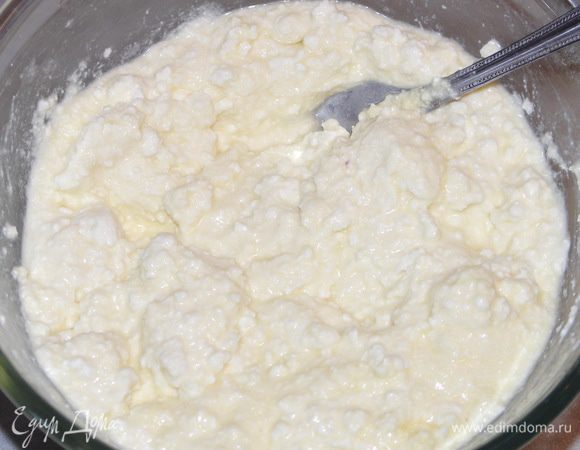 ..тщательно растереть с яйцами(вилкой).