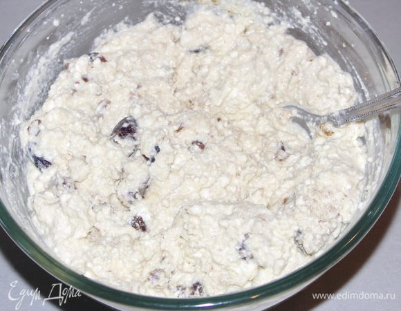 финики..Тщательно перемешать.