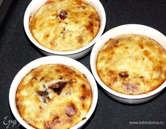 Выпекать в разогретой духовке 180С около 20 мин.В микроволновке на 100% мощности 3-4 мн.