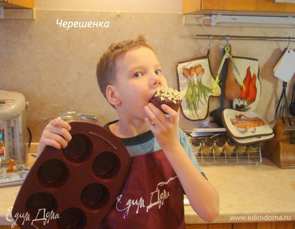 "А фотосессия еще не закончилась что-ли?!!!" ;))))