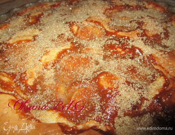 Выпекать при температуре 180 градусов. Если пирог низкий, выпекать минут 20-25, если повыше, побольше теста минут 30-40, готовность проверить деревянной шпажкой.