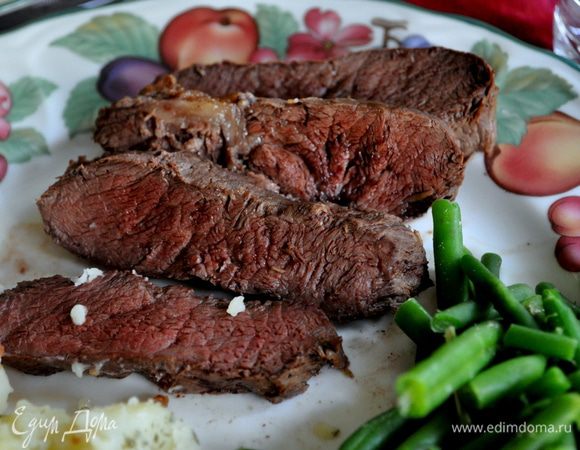 Дадим постоять 10мин.И разрезаем на тонкие порционные кусочки. Подаем с любимым гарниром.