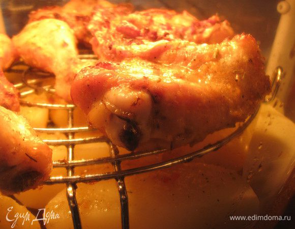 2-3 раза переворачиваем и поливаем маринадом.