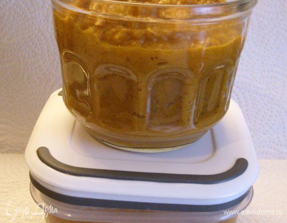 Взбить блендером запечено-тушеные овощи. Разложить икру в дозочки или контейнеры. Всё готово! Приятного аппетита!