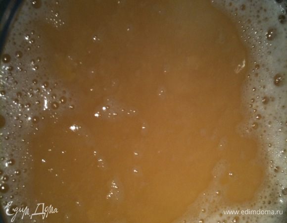 Отварить горох до готовности...