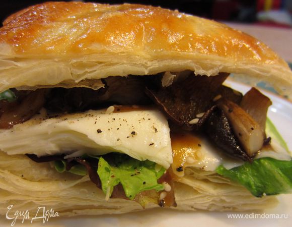 Следующий слой — грибы. Если грибы будут слишком мелкие, они не будут чувствоваться.