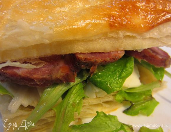 Важно! Конечно же, в качестве «булочек» очень хорошо подойдут любые хлебные изделия, в том числе чиабатта, турецкая пита или французский батон.