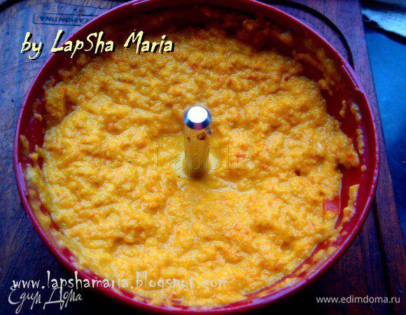 Пробьем в блендере до однородного соуса. 