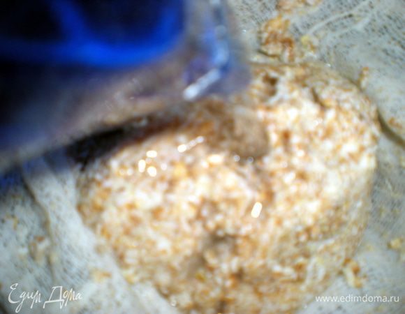 Можно дополнительно промыть небольшим количеством холодной воды.