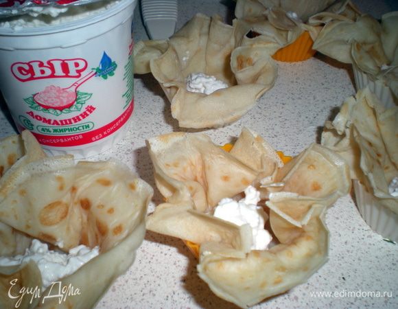 Выложить творог