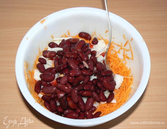 добавить фасоль