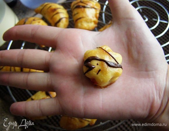 Выпекаем в предварительно разогретой до 200 градусов духовке 20-25 минут