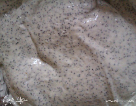 Добавить мак. Он к тому времени уже должен распариться и набухнуть.