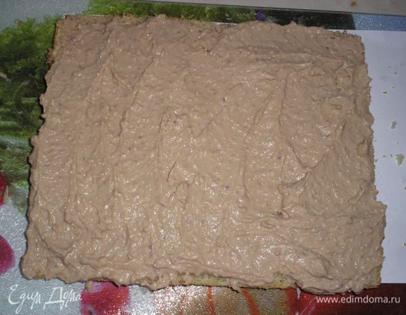 Смазать 1/3 крема.