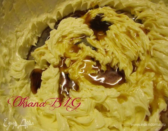 Добавить 2 ст.л. эспрессо или кофе растворимого(воду, кофе, сахар смешать).