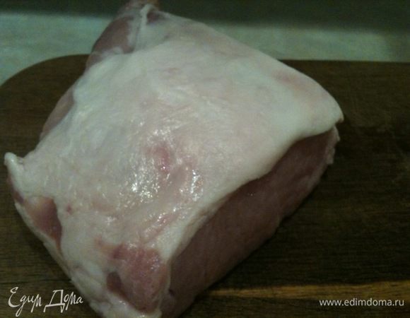 Мясо помыть, зачистить от пленок и обсушить...