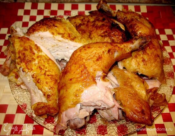 Очень ароматная и нежная,сочная...можно и ножом не резать...)