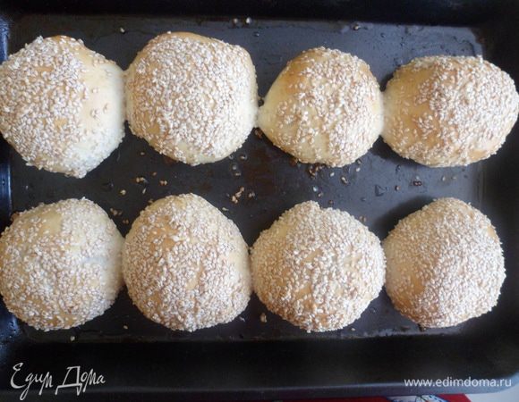 Выпекаем в хорошо разогретой духовке до 200 градусов 20-30 минут.