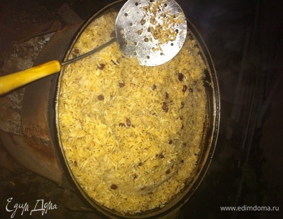 Далее снимите крышку и тарелку