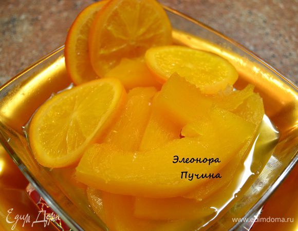 Можно подать и с мороженным,как в горячем так и в холодном виде.А если тыкву заменить на кабачок то он приобретает вкус и аромат ананаса) Приятного всем аппетита!)