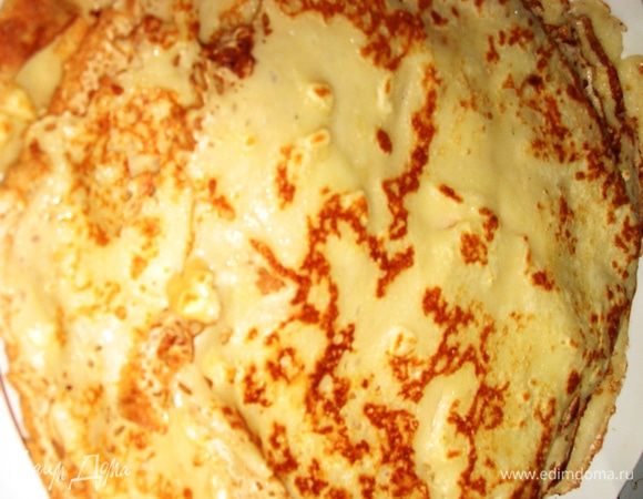 Немного о желтках. Не всегда есть время приготовить несколько блюд сразу (когда белки и желтки отдельно идут). Поэтому предлагаю вариант решения проблемы: желтки можно хранить 2 суток, просто кладем их в герметическую емкость, заливаем холодной водой, закрываем крышкой и ставим в холодильник. Легко достаются столовой ложкой.  После «Ангельского торта» у меня осталось 6 желтков. Из 3 я сделала блинчики. А из 3 оставшихся желтков наши «Альфахорес».