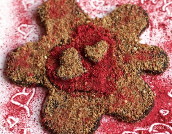 Из обрезков мы скатали трубочки, а из них украшения и конфеты-сердечки. Обваляли в сухом соке клубничном И финальное украшение! Обсыпка: из молотые блендером мюсли + сублимированный сок клубничный(их я покупаю в интернет магазине "Экуш""