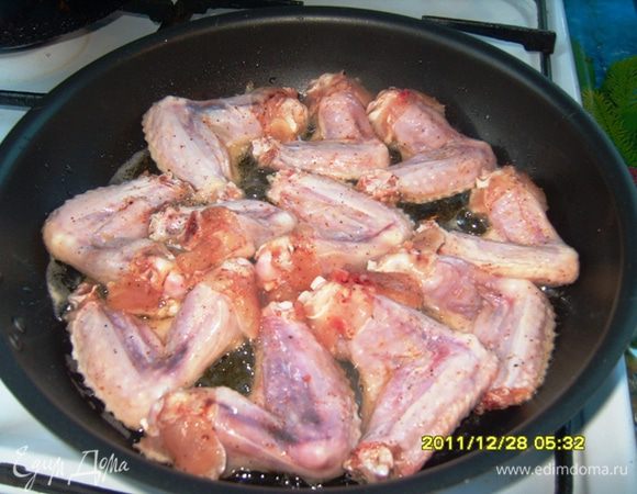 обжарить с обеих сторон до корочки