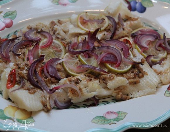 Отправить рыбу в разогретую духовку на 15–20 минут.