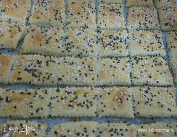 Выпекать печенье при 180 гр до золотистого цвета.