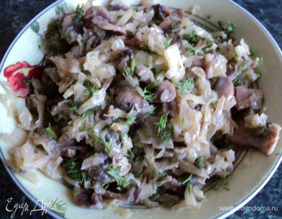 Начинку выложить в миску, охладить, добавить мелко порезанный укроп, перемешать.
