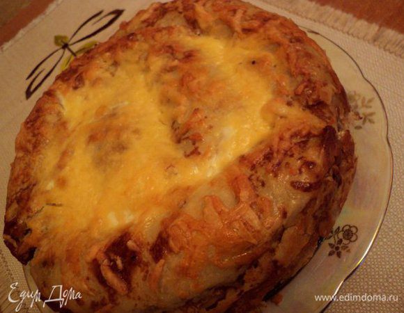 Выпекать при температуре 200 градусов 25-30 мин до румяной корочки. Готовый пирог слегка охладить, вынуть из формы.