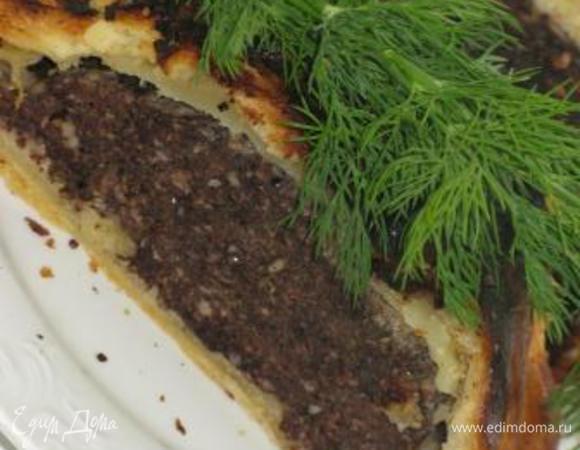 Достать из духовки, остудить немного, нарезать широкими кусочками и угощаться. Хорош и в холодном виде. Приятного аппетита!