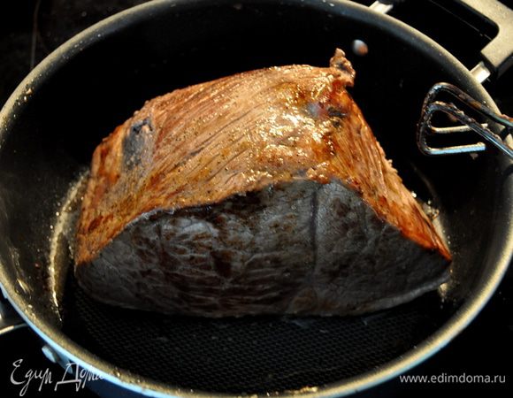 Обжаривать каждую сторону примерно 5мин в итоге.