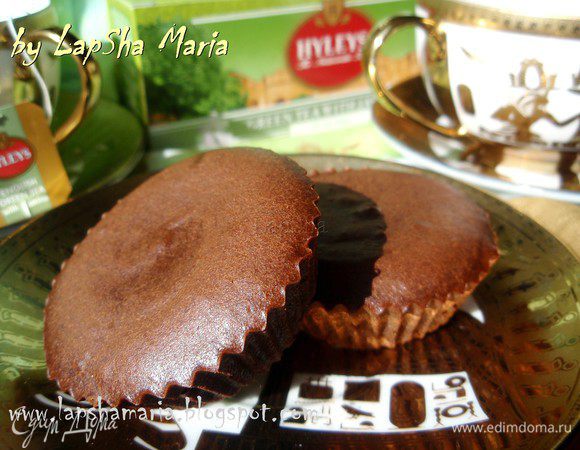 Готовый брауни можно присыпать пудрой или какао. Подавать с чаем, я предпочитаю зеленый, несладкий. Приятного вам аппетита! 