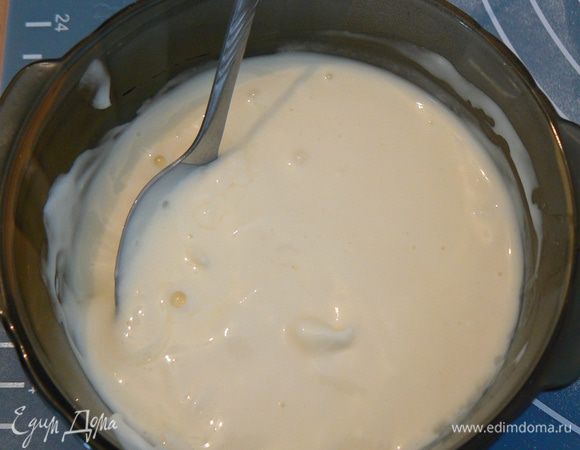 Для творожной начинки: взбиваем все продукты вместе