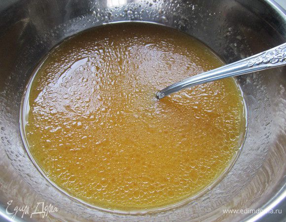 Залить смесь соком