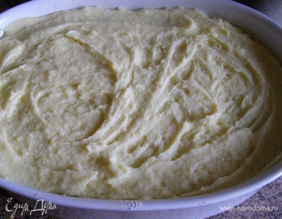 Фарш закроем второй половиной пюре