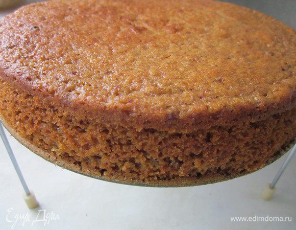 Готовый корж остудить.