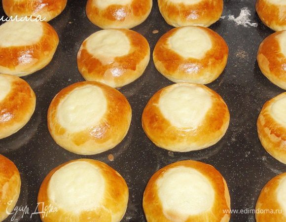 Выпекайте в разогретой до 180 гр. духовке, пока не подрумянятся.