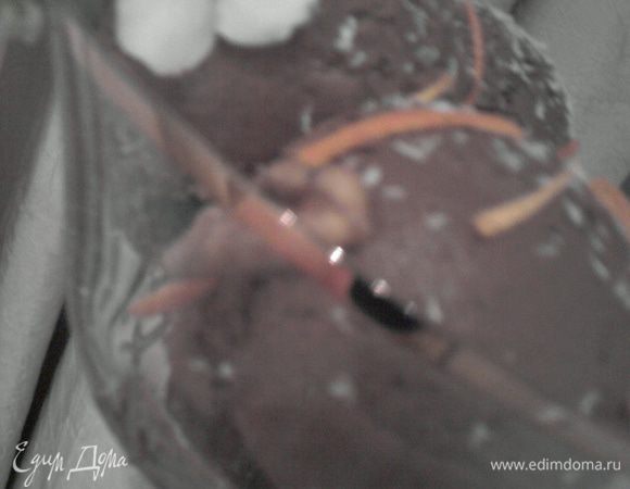 На этом шаге шоколадно-кофейное мороженое готово. На мой взгляд, для романтического ужина этот десерт как нельзя кстати.