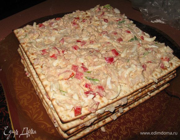 Затем снова слой мацы/крекеров и т.д. 